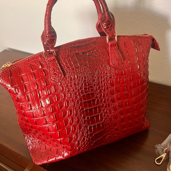 Red Purse - Picture 1 of 3